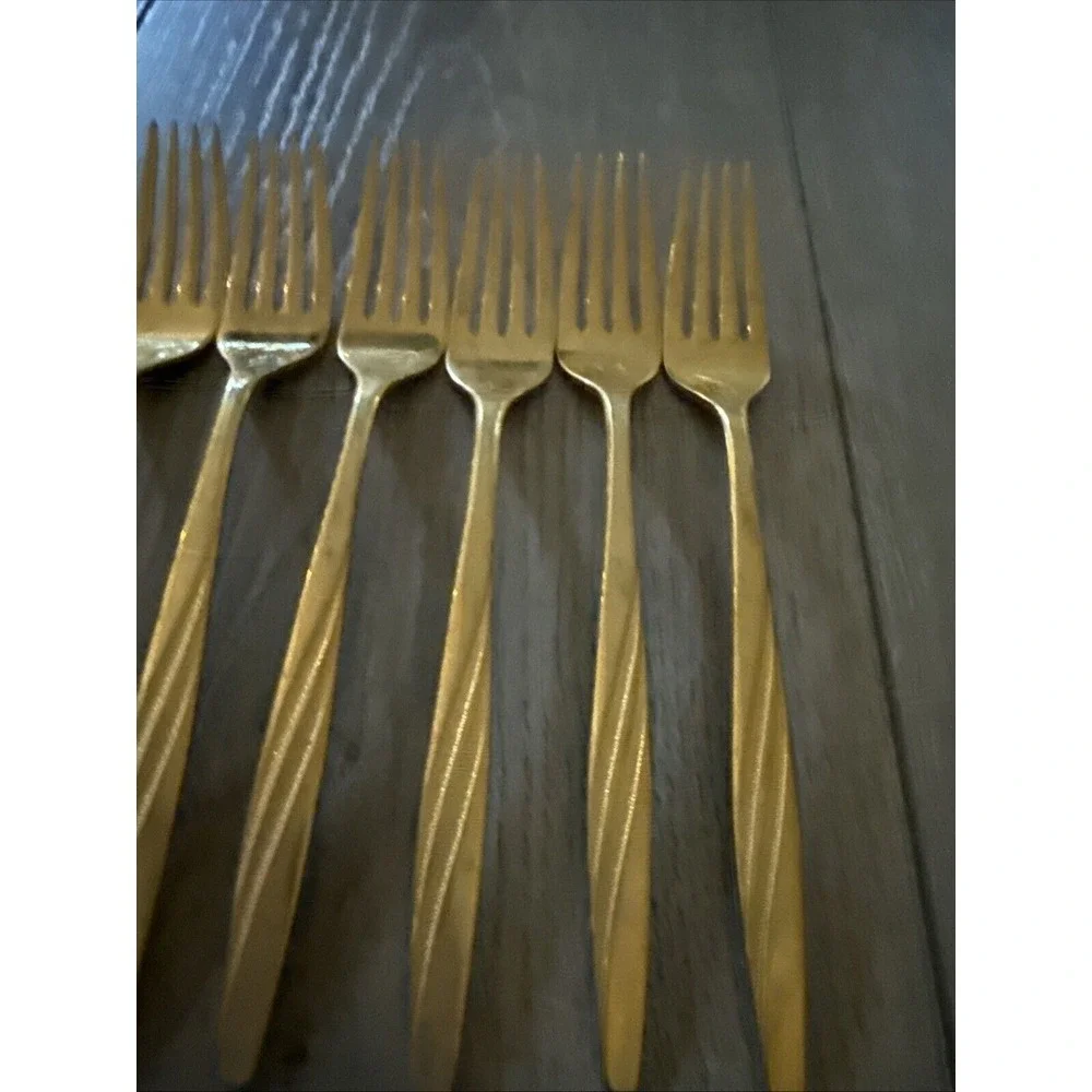 7 Pcs International Silver American Flair Gold Dinner‎  Fork